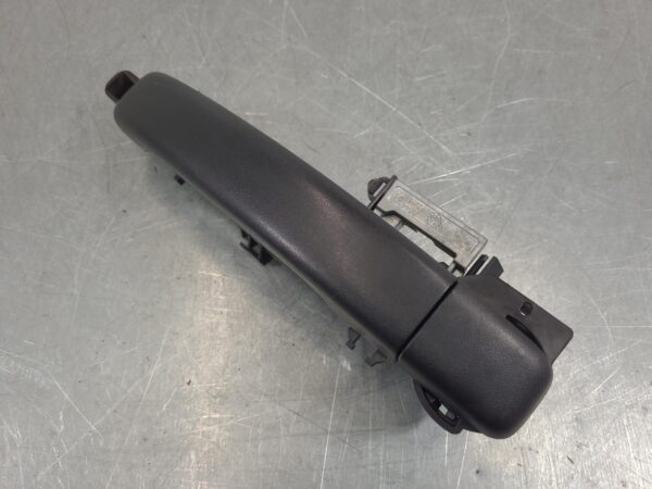 Renault Trafic X82 LH Rear Door Handle Outer 2015–Present - Image 2