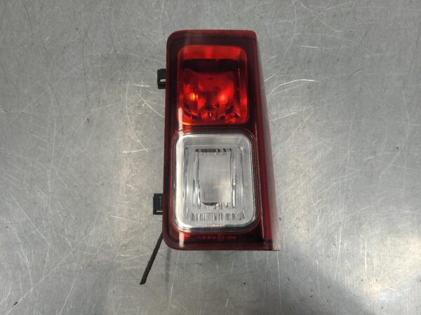 Renault Trafic X82 Left Taillight In Body Lower 2015–Present - Image 2