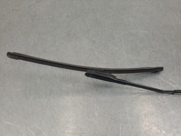 Renault Trafic X82 Wiper Arm Tailgate 2015–Present - Image 5