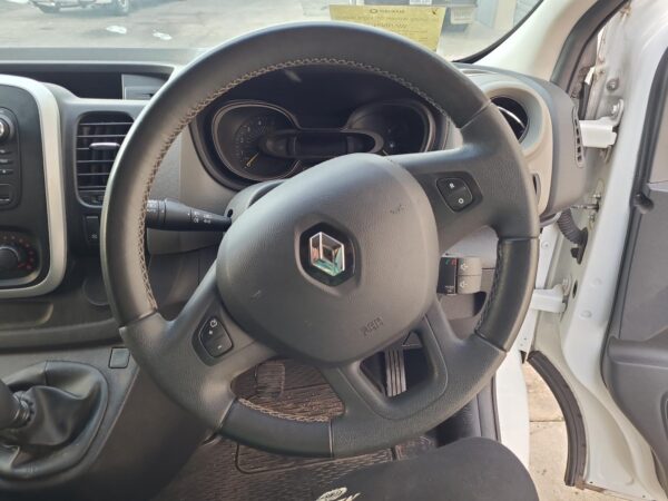 Renault Trafic X82 Steel Wheel 16x6in Factory Silver 2015–Present - Image 9