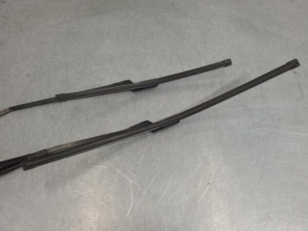 Renault Trafic X82 Wiper Arm Front Pair 2015–Present - Image 5