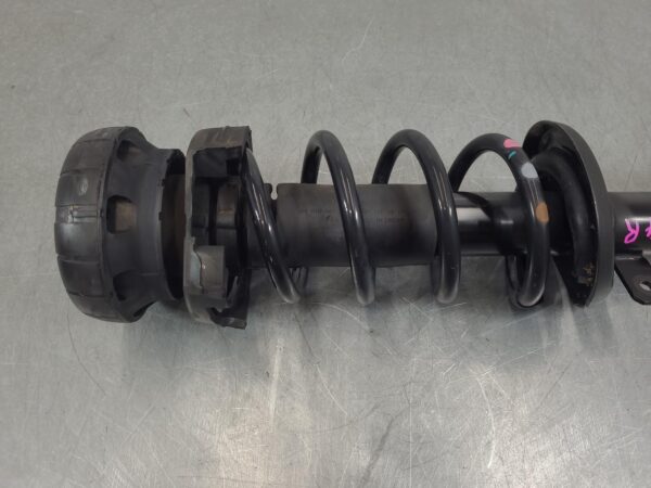 Renault Trafic X82 Right Front Strut 2015–Present - Image 4