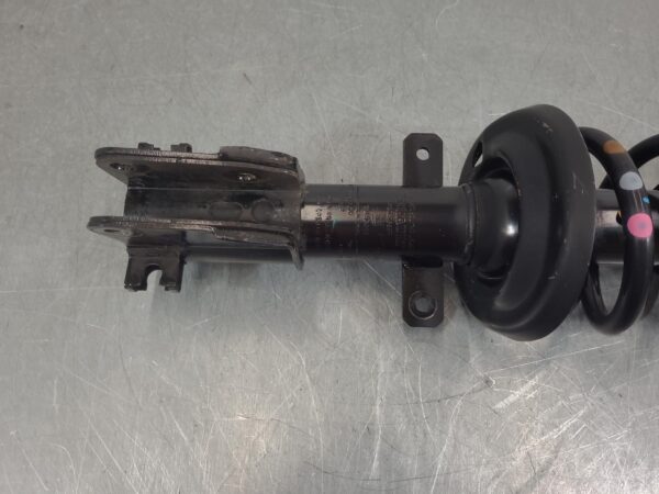 Renault Trafic X82 Left Front Strut 2015–Present - Image 5