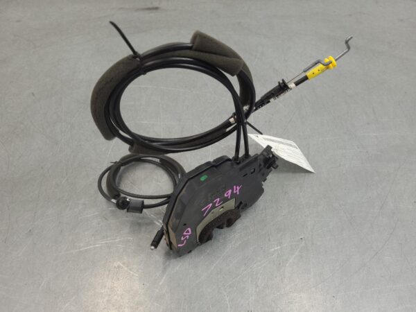 Renault Trafic X82 LH Rear Door Lock Non-Deadlocking 2015–Present - Image 6