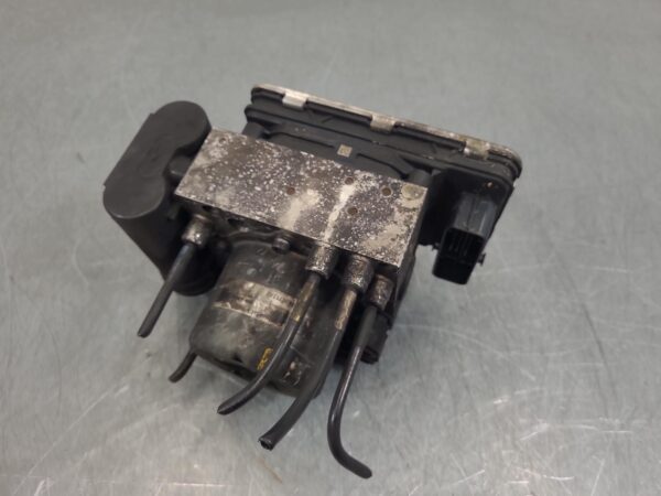 RAM 1500 DT Air Ride Compressor Air Compressor 2020–Present - Image 3