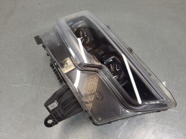 RAM 1500 DT Daytime Running Lamp Type with Led Projector 2023–Present - Image 4