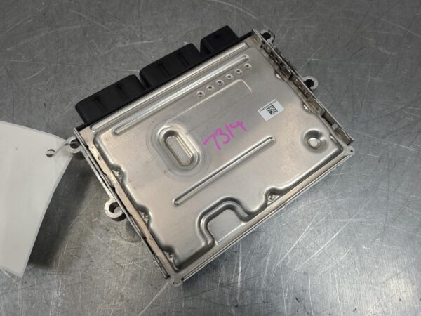 Renault Trafic X82 2.0L Turbo-Diesel Engine ECU Only 2019–Present - Image 4