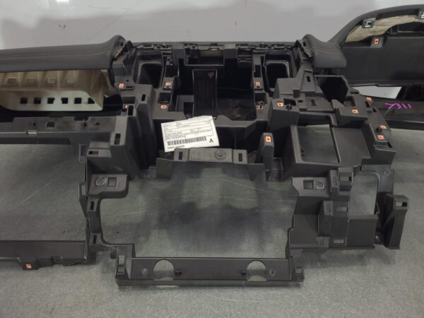 RAM 1500 DT Dash Assembly 2020–Present - Image 3