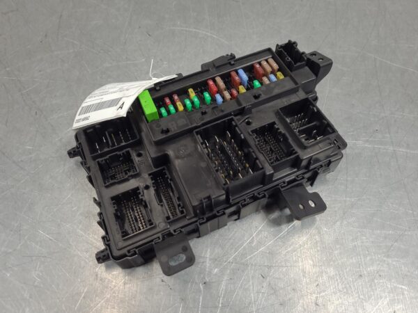 Ford Transit VO General Control Module Under Dash 2014–Present - Image 2