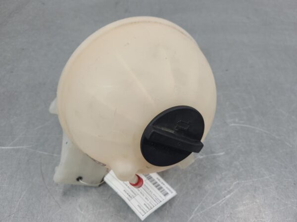 Mercedes Sprinter NCV3 Overflow Bottle Van 2006–2018 - Image 3