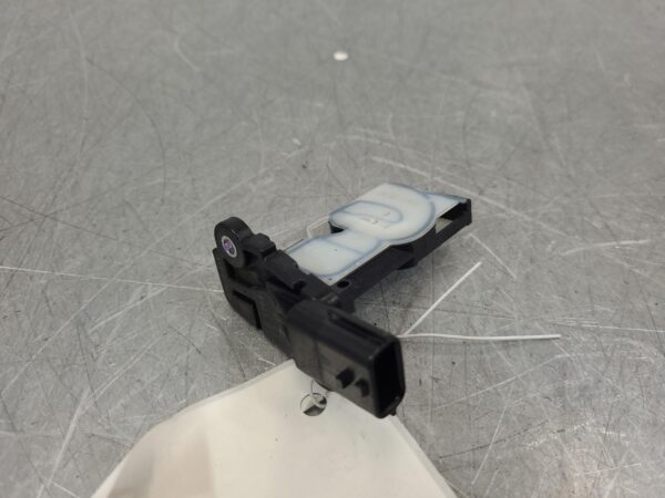 Renault Trafic X82 Air Flow Meter 2019–Present - Image 7