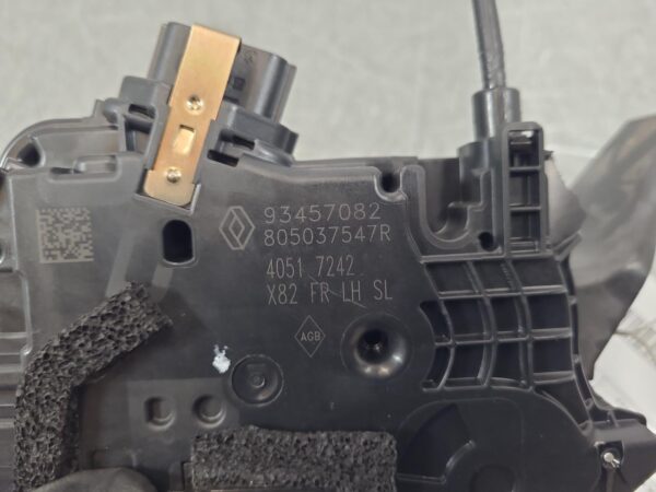 Renault Trafic X82 LH Front Door Lock Non-Deadlocking 2015–Present - Image 7