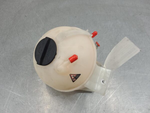Mercedes Sprinter NCV3 Overflow Bottle Van 2006–2018 - Image 2