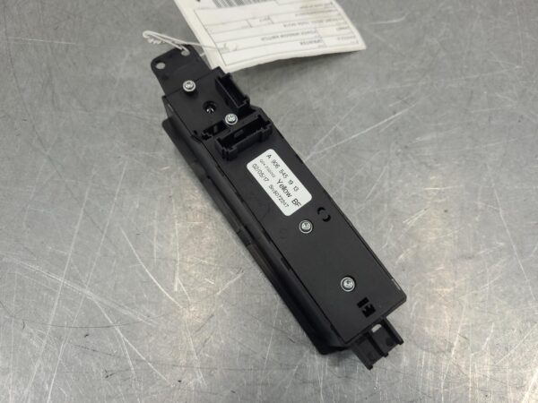 Mercedes Sprinter NCV3 LH Front Power Window Switch 2006–2018 - Image 5