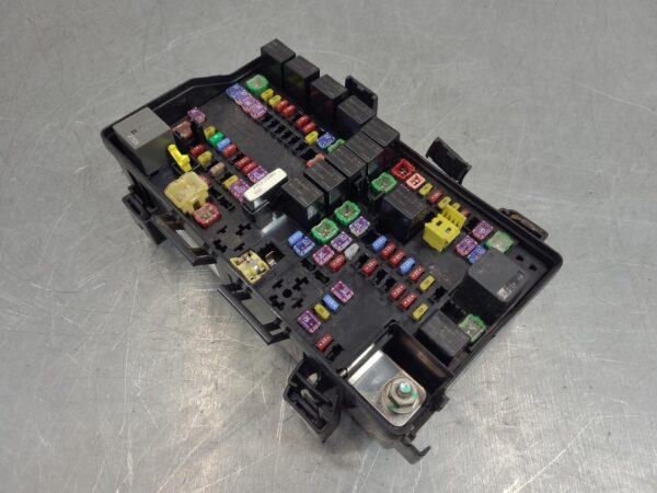 RAM 2500/3500 2020-2026 FUSE BOX DJ/D2, 07/20-