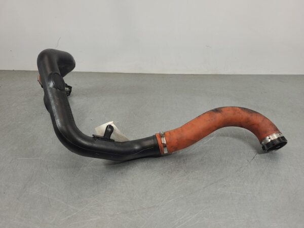 RENAULT MASTER 2011-2026 INTERCOOLER INTERCOOLER TO THROTTLE BODY HOSE, FWD, SIN - Image 3