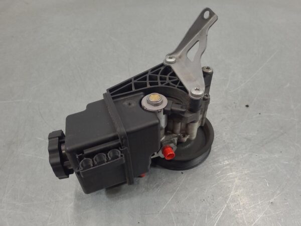 MERCEDES SPRINTER 2011-2018 STEERING PUMP DIESEL, 2.1, NCV3, 02/11-04/18 - Image 5