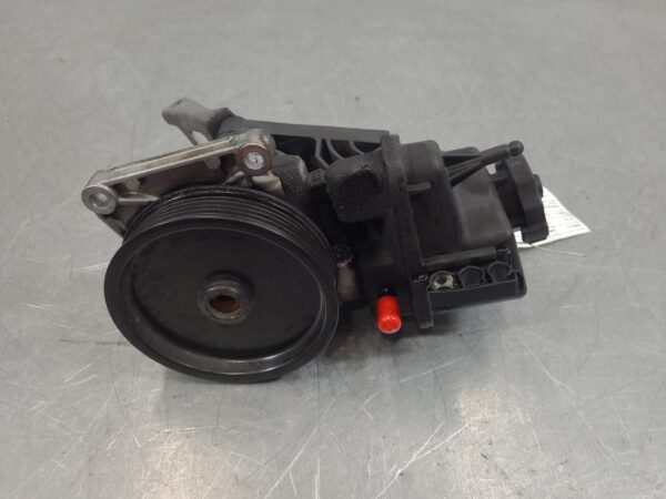 MERCEDES SPRINTER 2011-2018 STEERING PUMP DIESEL, 2.1, NCV3, 02/11-04/18 - Image 3