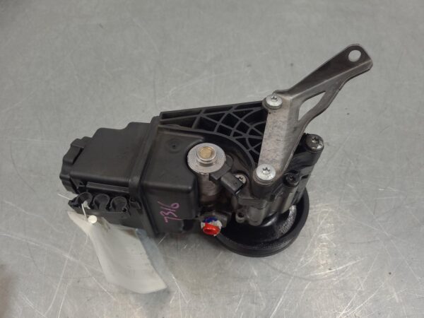 MERCEDES SPRINTER 2011-2018 STEERING PUMP DIESEL, 2.1, NCV3, 02/11-04/18 - Image 6