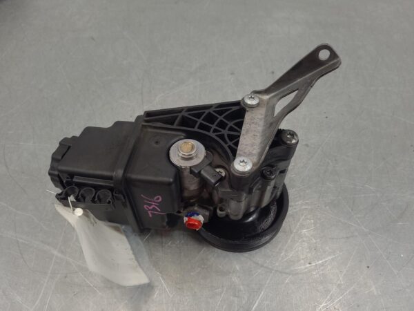 MERCEDES SPRINTER 2011-2018 STEERING PUMP DIESEL, 2.1, NCV3, 02/11-04/18 - Image 7