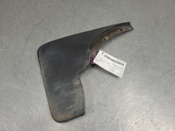 NISSAN NAVARA 2015-2026 MUD FLAPS NP300, RH FRONT, 04/15-01/26 - Image 2