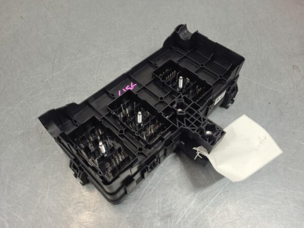 FORD RANGER 2022-2026 FUSE BOX RA, ENGINE BAY, DIESEL, 3.0, 05/22- - Image 2
