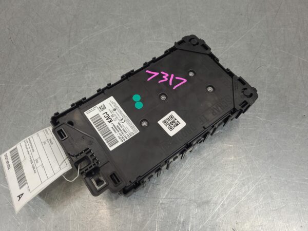 FORD RANGER 2022-2026 ECU RA, BCM (SMART JUNCTION BOX) W /INTEGRATED FUSE PANEL - Image 4