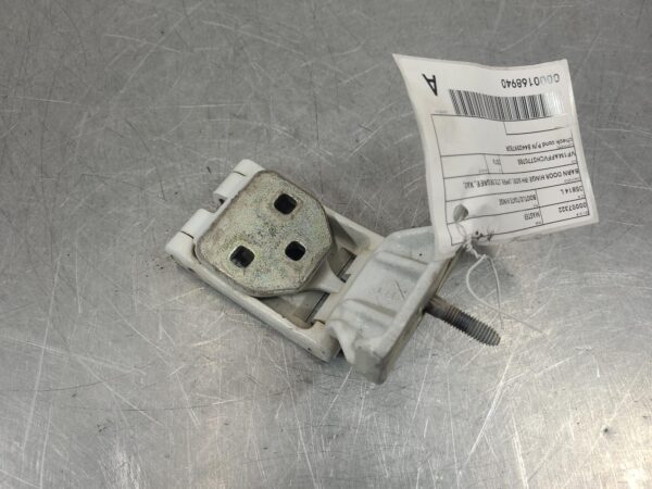 RENAULT MASTER 2011-2026 BOOTLID/TAILGATE HINGE BARN DOOR HINGE (RH SIDE), UPPER - Image 3