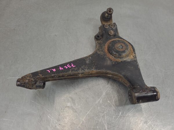 FORD TRANSIT 1996-2000 RIGHT FRONT LOWER CONTROL ARM VF-VG, 05/96-09/00