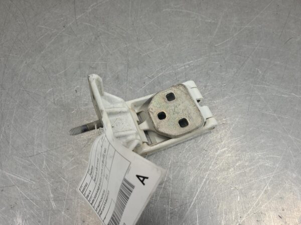 RENAULT MASTER 2011-2026 BOOTLID/TAILGATE HINGE BARN DOOR HINGE (RH SIDE), LOWER - Image 3