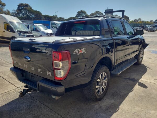 FORD RANGER 2011-2022 CAMERA REVERSE CAMERA, W/ BADGE TYPE, PX, 07/11-04/22 - Image 4