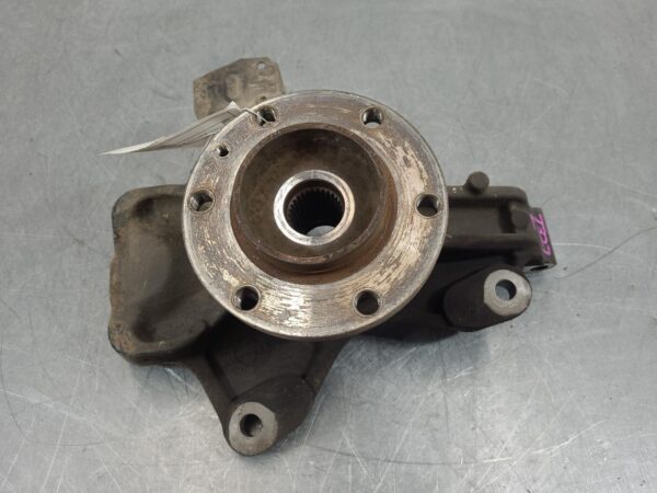 MERCEDES SPRINTER 2018-2026 LEFT FRONT HUB ASSEMBLY VS30, AWD, 05/18-
