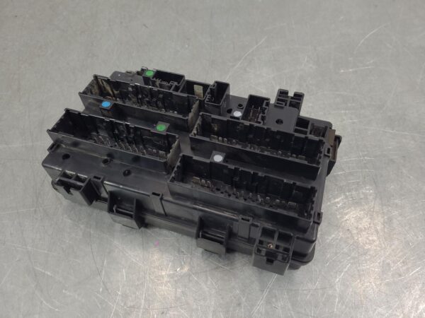 RAM 2500/3500 2020-2026 FUSE BOX DJ/D2, 07/20- - Image 3
